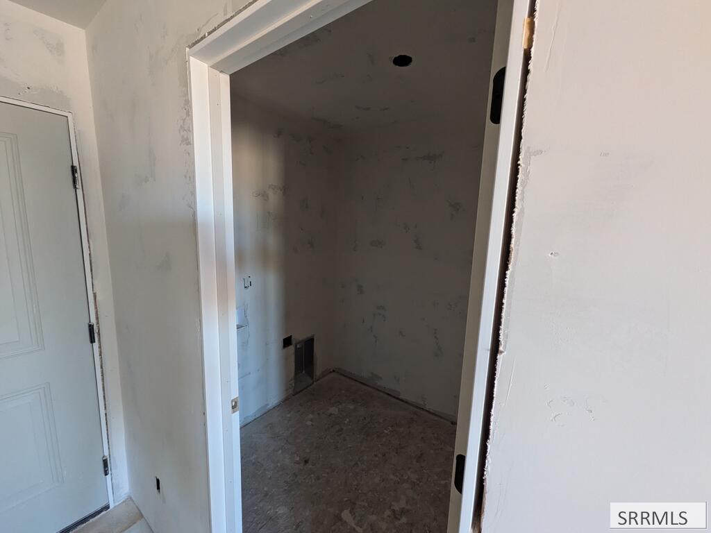 181 N 3785 East Property Photo 6