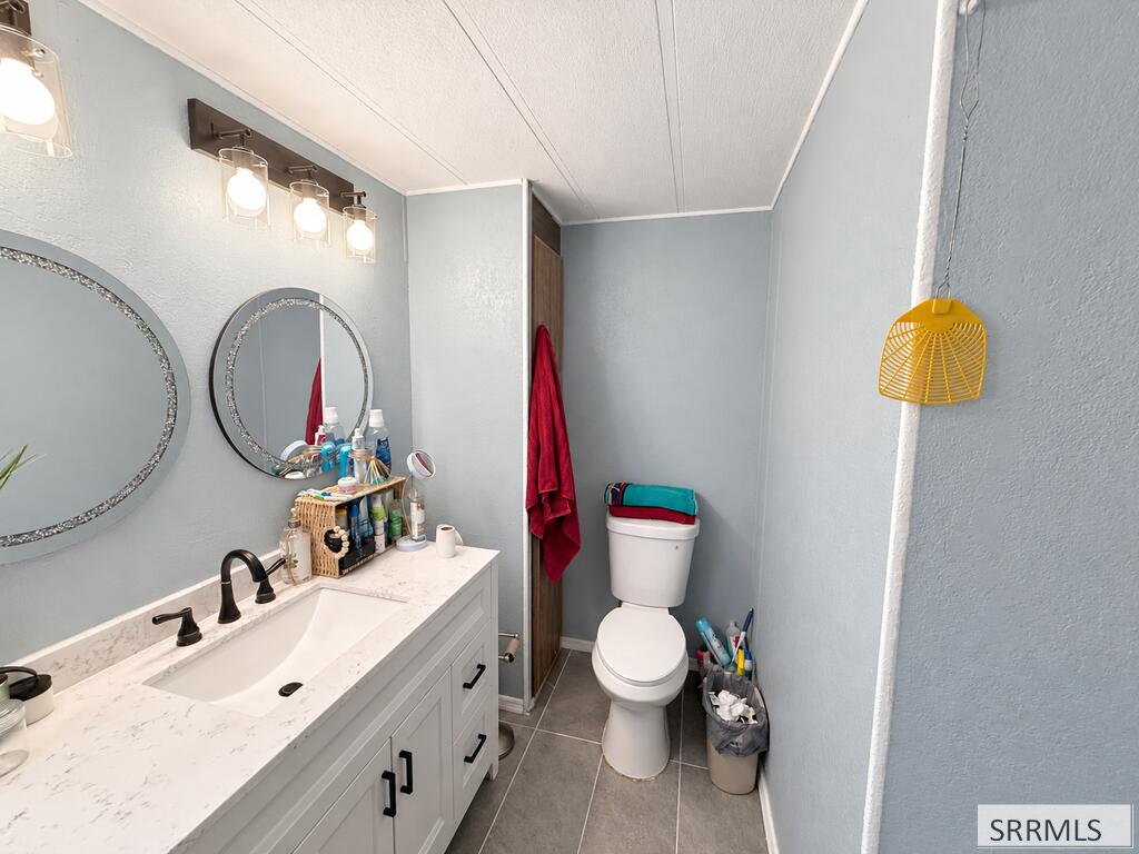 2863 E 664 N Property Photo 7