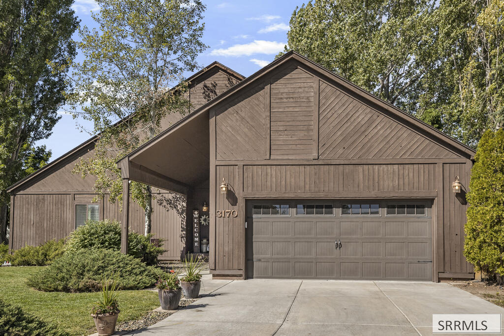 3170 Tipperary Lane Property Photo 2