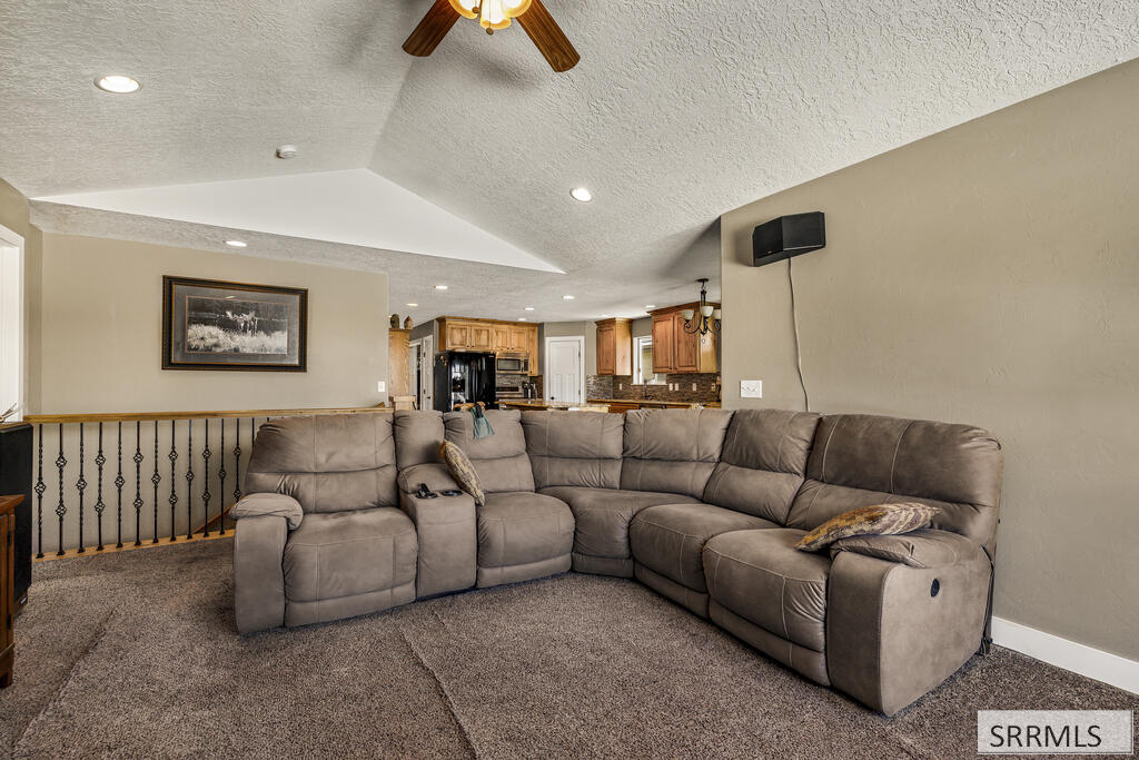 628 Double Eagle Property Photo 7