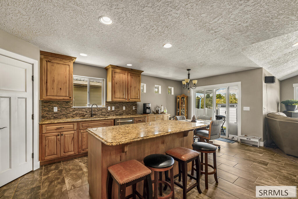 628 Double Eagle Property Photo 9