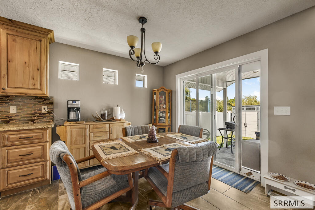 628 Double Eagle Property Photo 11