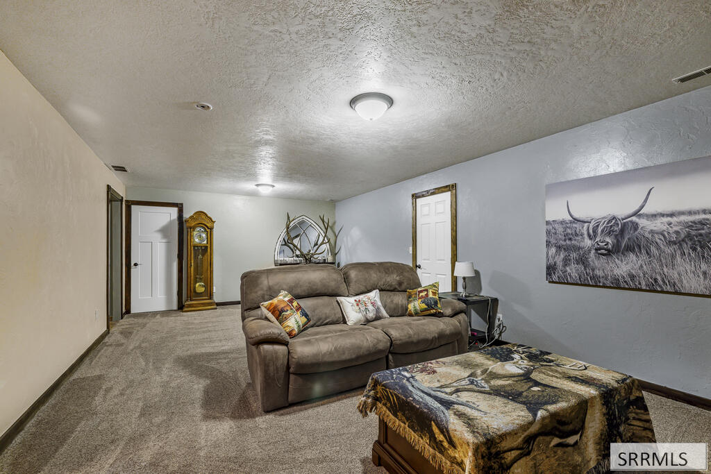 628 Double Eagle Property Photo 24