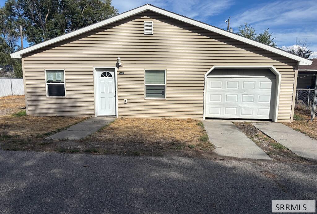 884 Wandell Court Property Photo 1