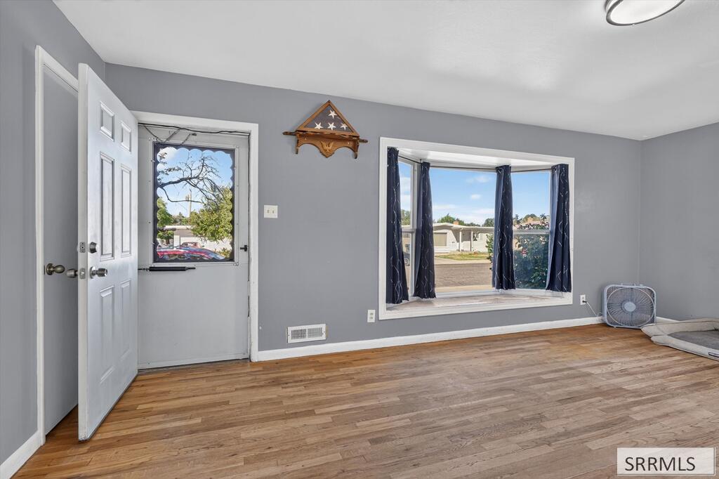930 Park Avenue Property Photo 4