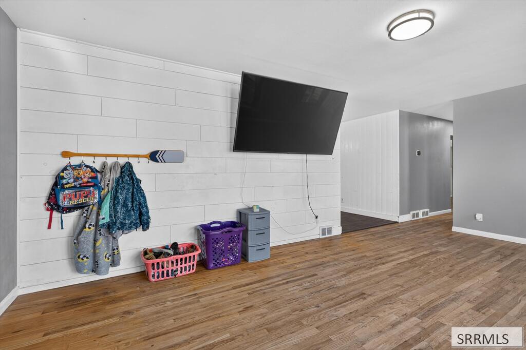 930 Park Avenue Property Photo 6