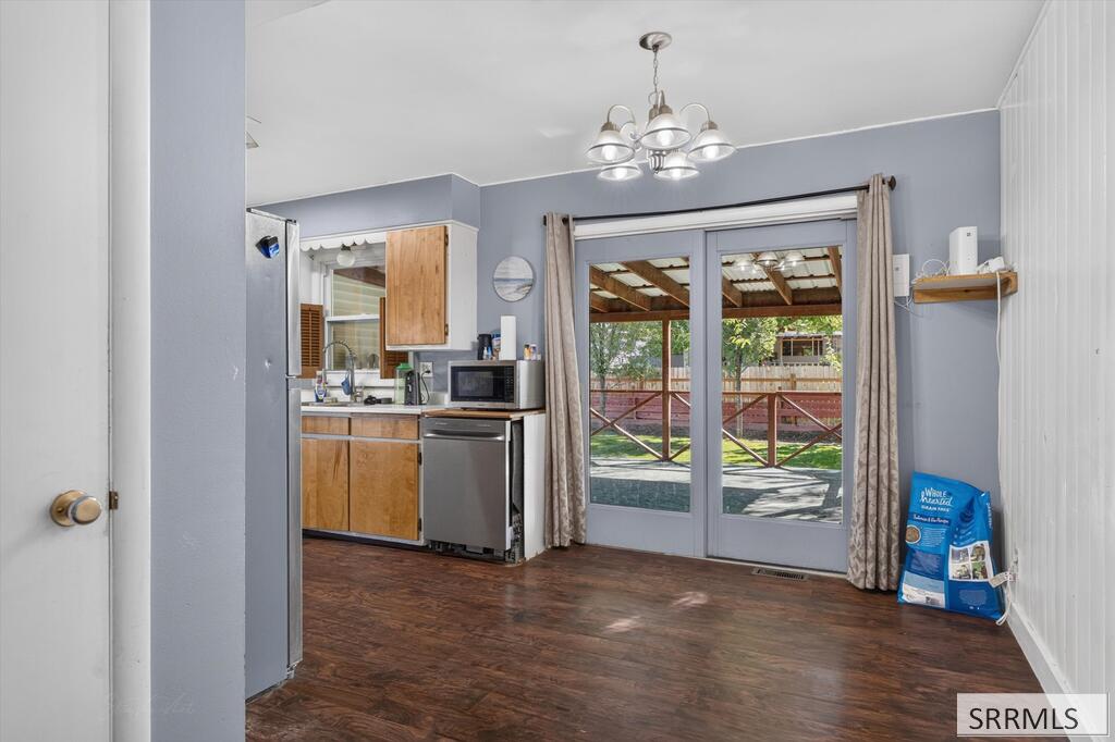 930 Park Avenue Property Photo 8
