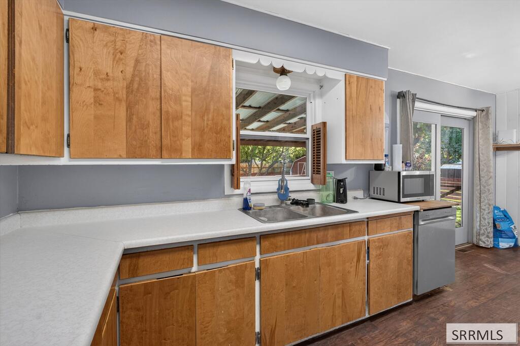 930 Park Avenue Property Photo 12