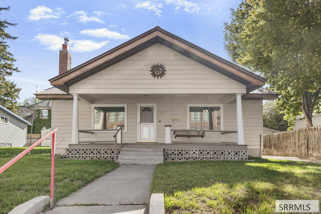158 N Ridge Avenue Property Photo 1