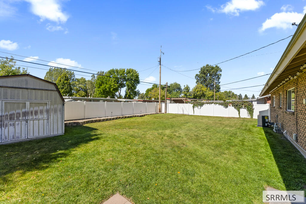 443 Sykes Drive Property Photo 26