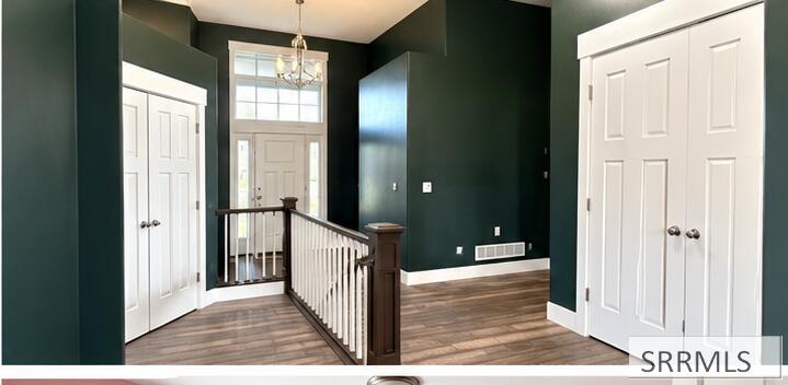 1194 Indian Hollow Drive Property Photo 2