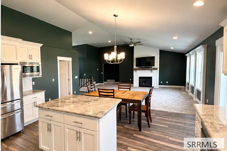 1194 Indian Hollow Drive Property Photo 12