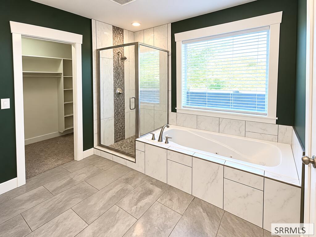 1194 Indian Hollow Drive Property Photo 24
