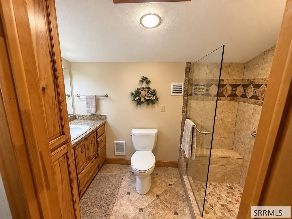 934 Elizabeth Property Photo 9