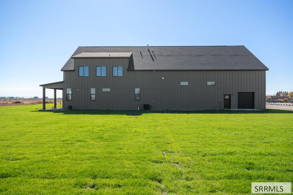 4839 Horseshoe Lane Property Photo 10