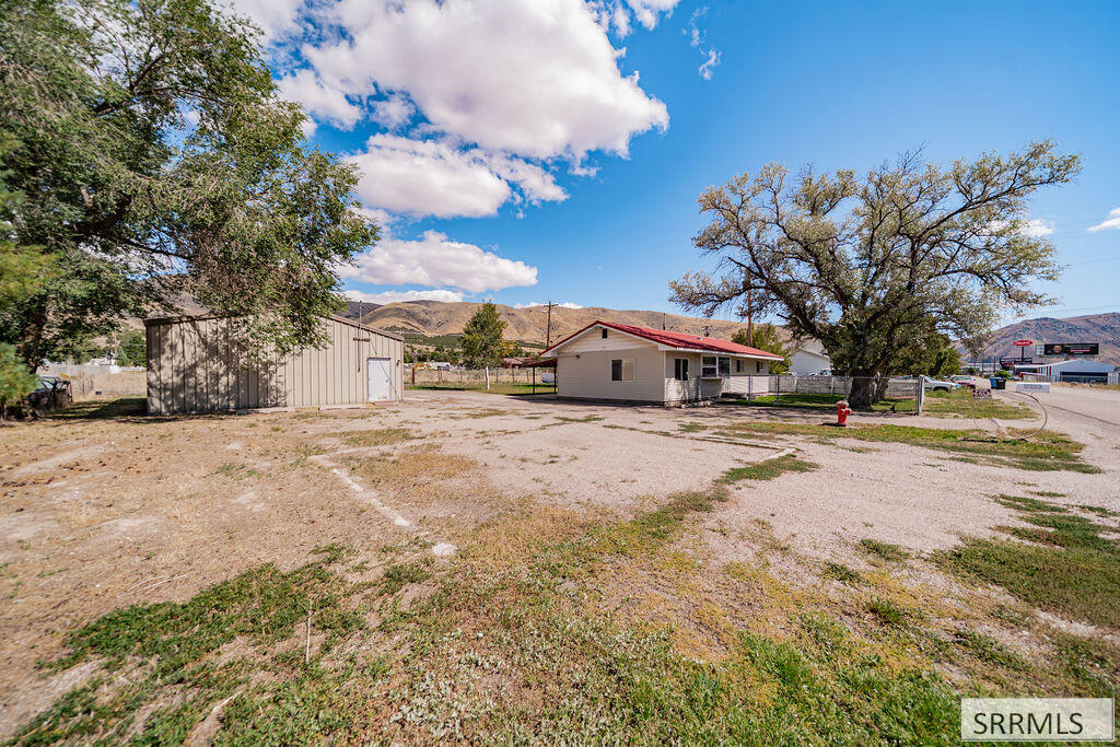 3954 N Gateway Drive Property Photo 1