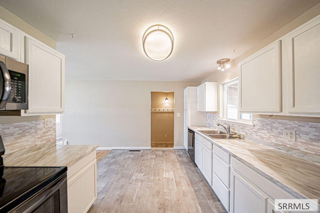 3954 N Gateway Drive Property Photo 13