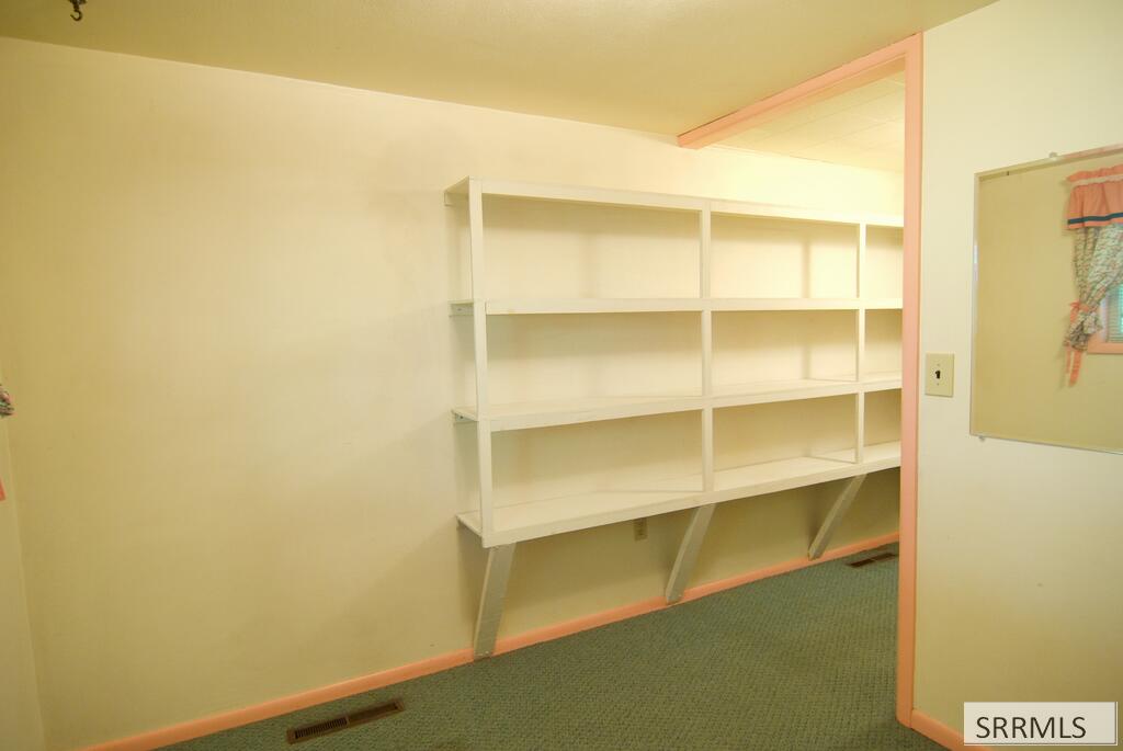 3873 E 200 N Property Photo 23