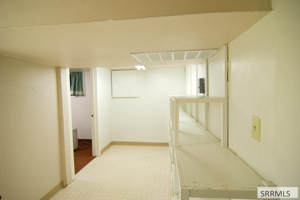 3873 E 200 N Property Photo 27