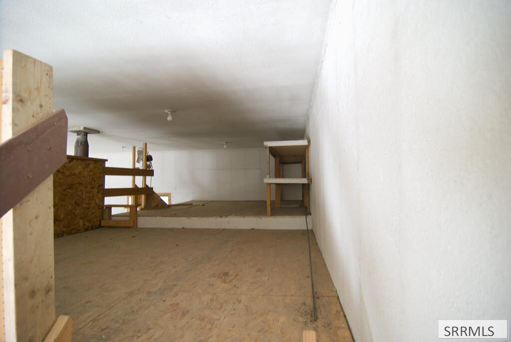 3873 E 200 N Property Photo 36