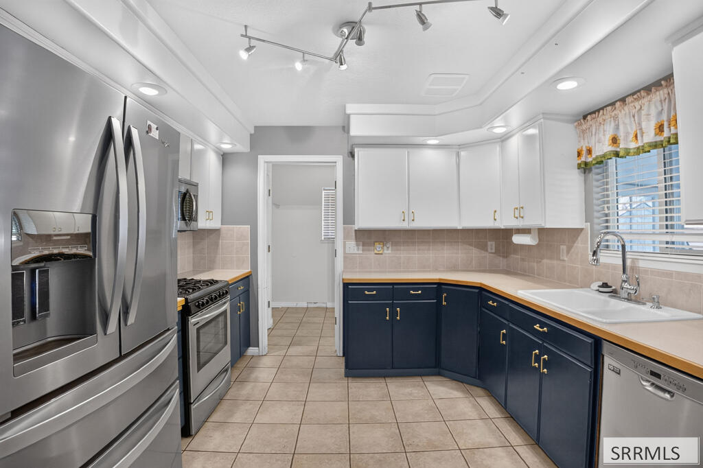 3865 Orchard Circle Property Photo 8