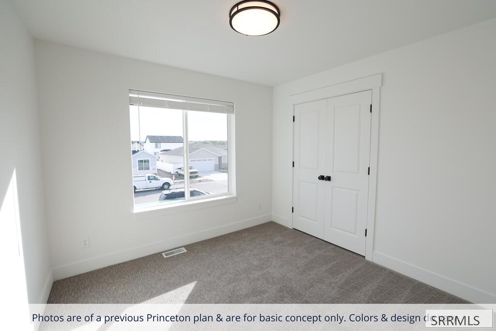 648 S 2315 W Property Photo 9