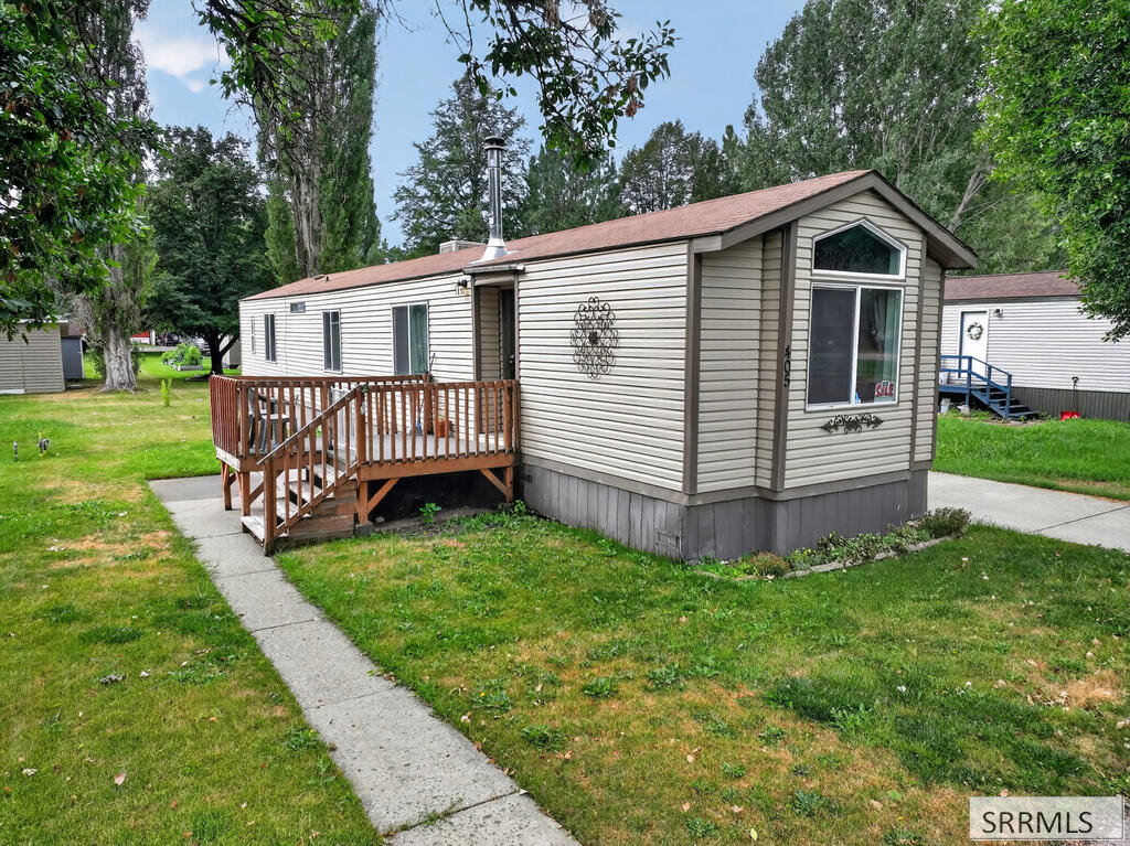 405 Violet Street Property Photo 1
