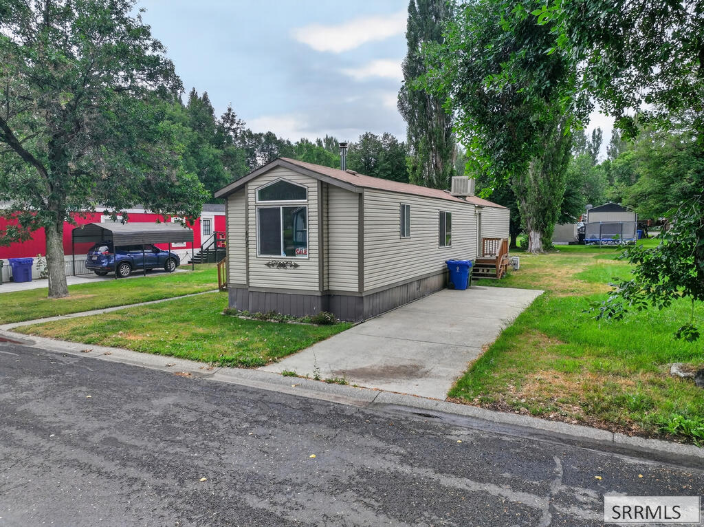 405 Violet Street Property Photo 23