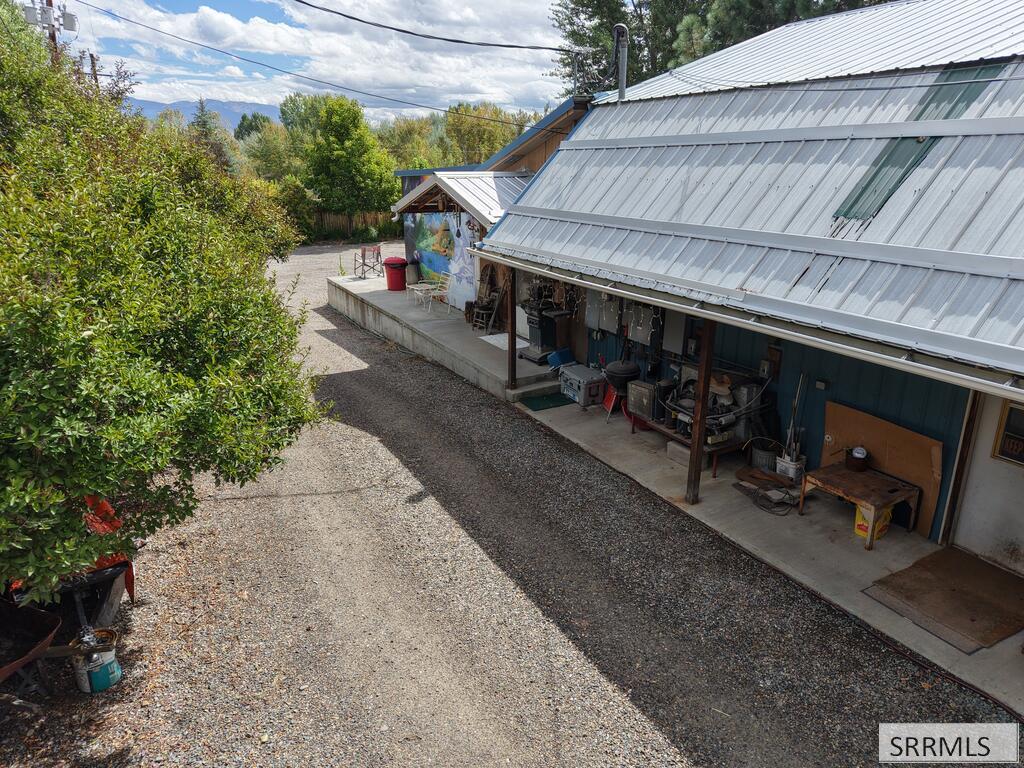 605 Riverfront Drive Property Photo 1