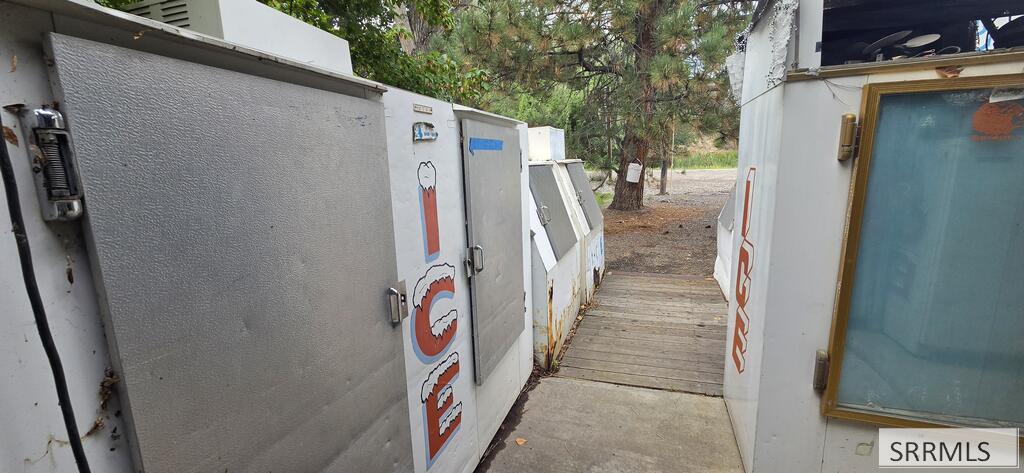 605 Riverfront Drive Property Photo 9