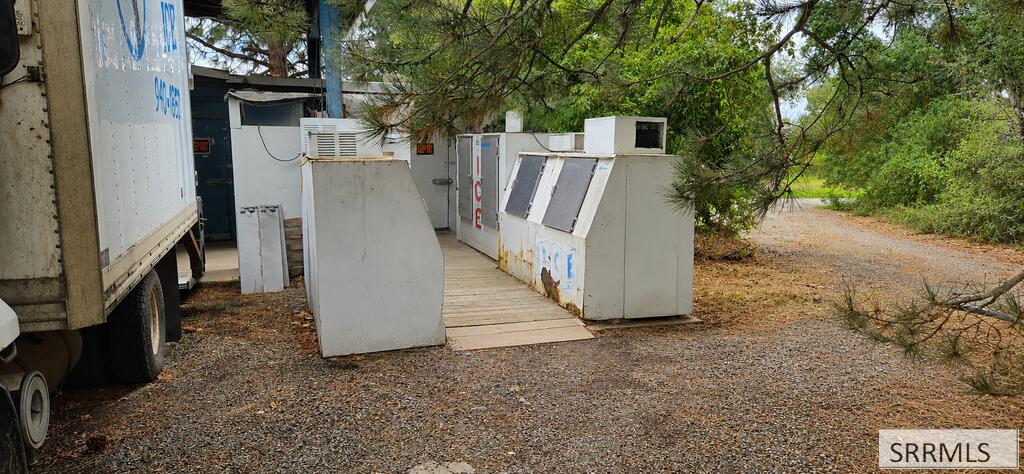605 Riverfront Drive Property Photo 10