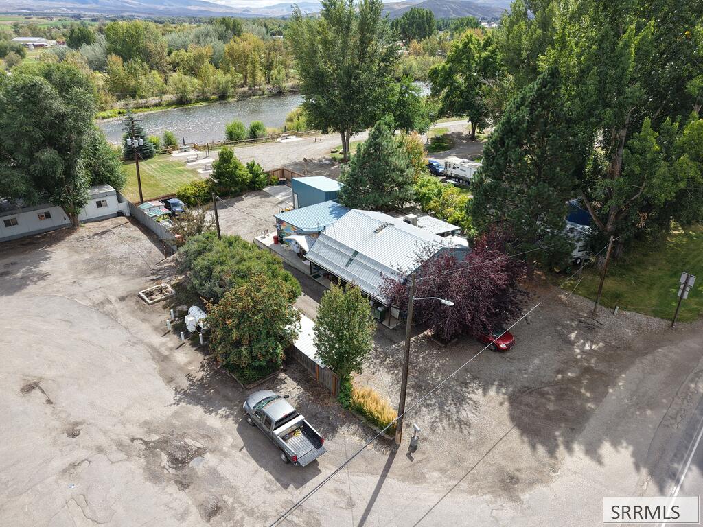 605 Riverfront Drive Property Photo 12