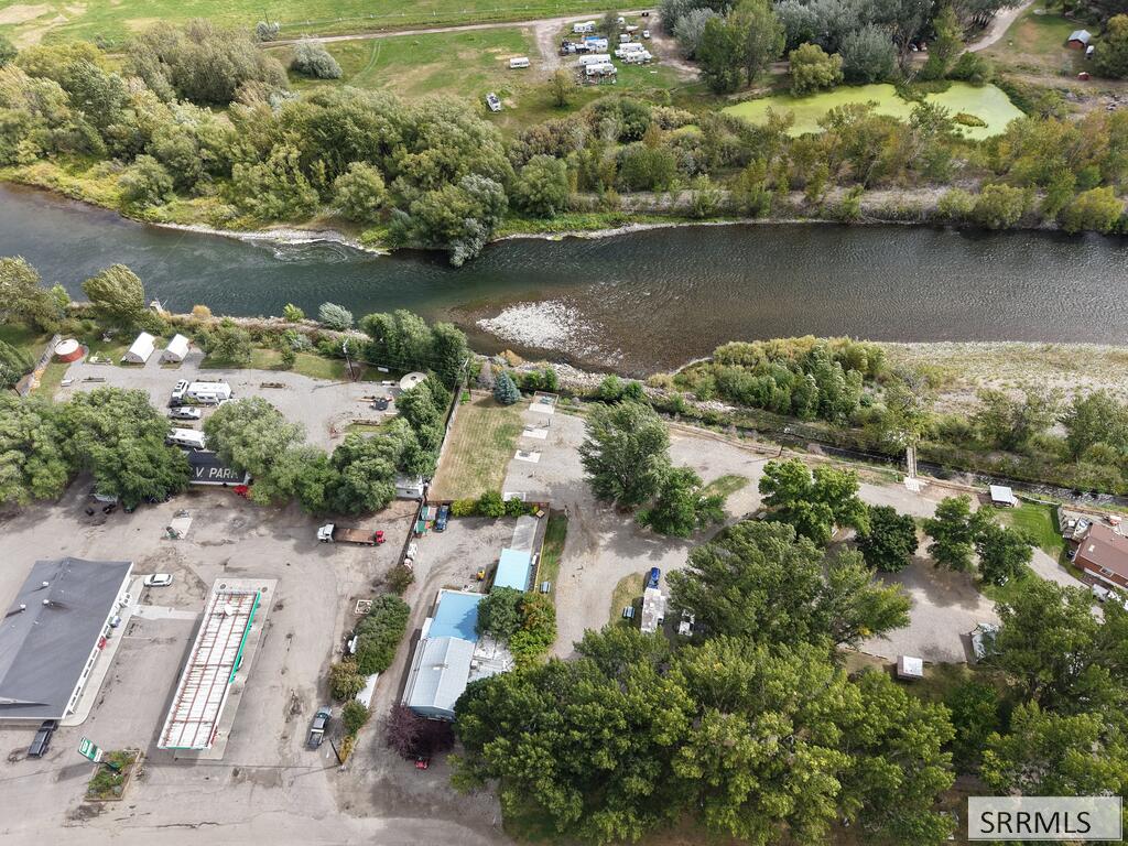 605 Riverfront Drive Property Photo 21
