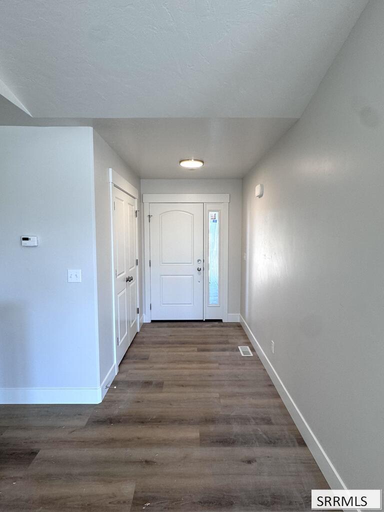 1645 Sundown Rd Property Photo 2
