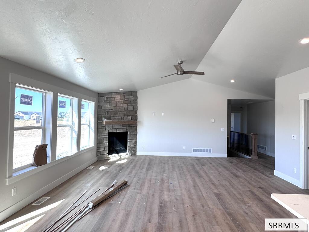 1645 Sundown Rd Property Photo 4