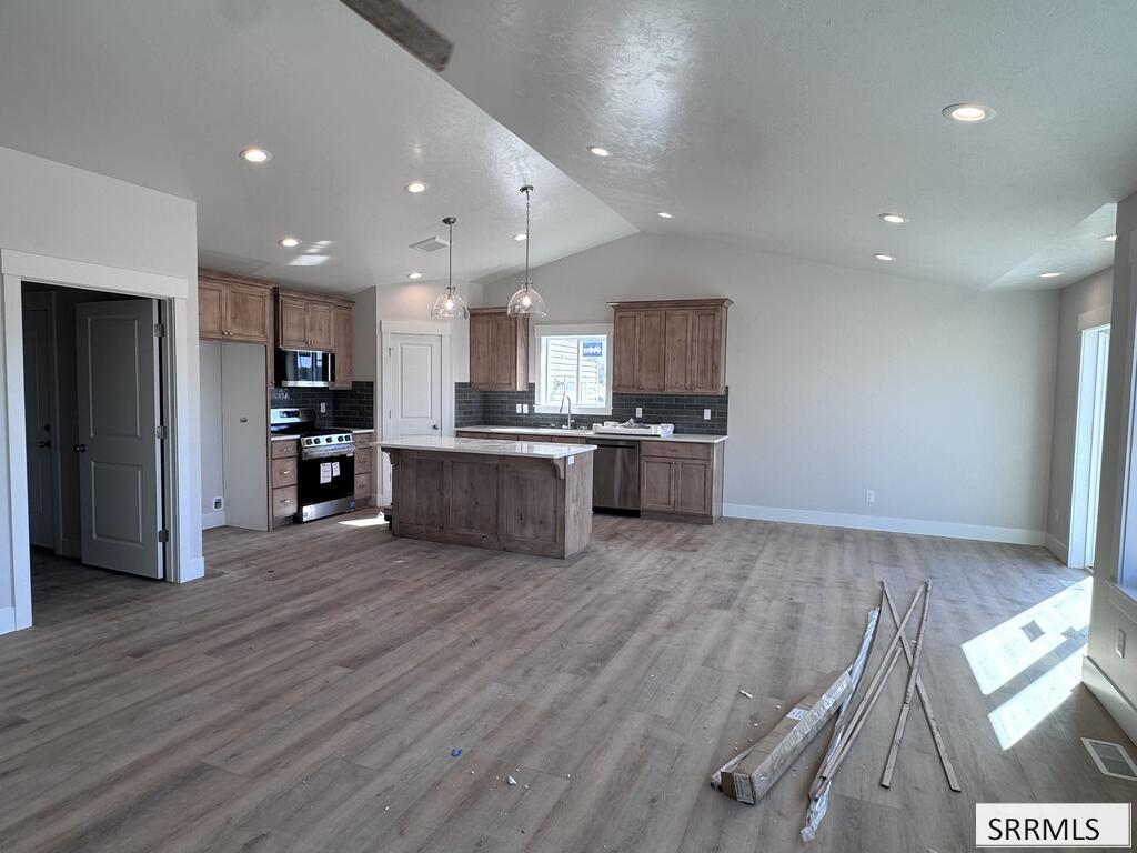 1645 Sundown Rd Property Photo 6