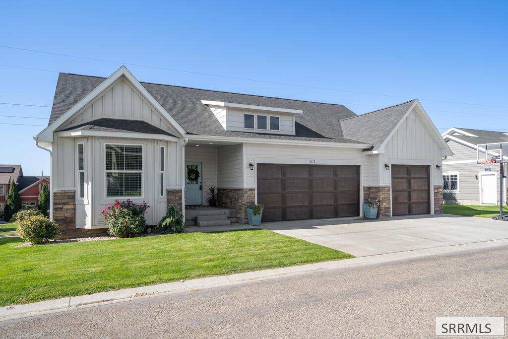 3112 S Chartwell Gardens Property Photo 4