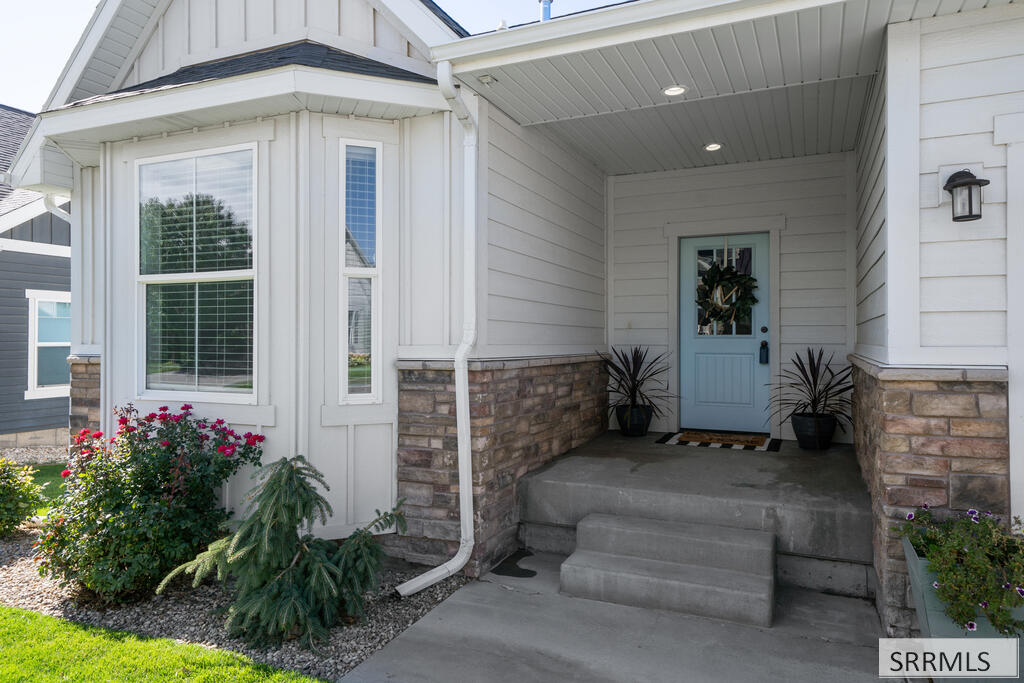 3112 S Chartwell Gardens Property Photo 6