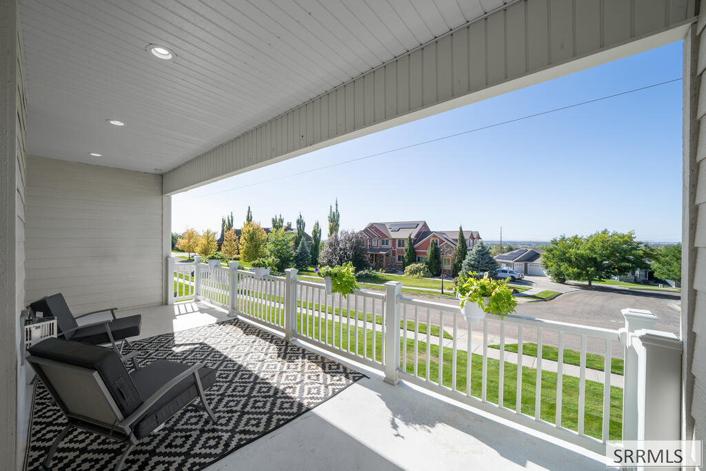 3112 S Chartwell Gardens Property Photo 11
