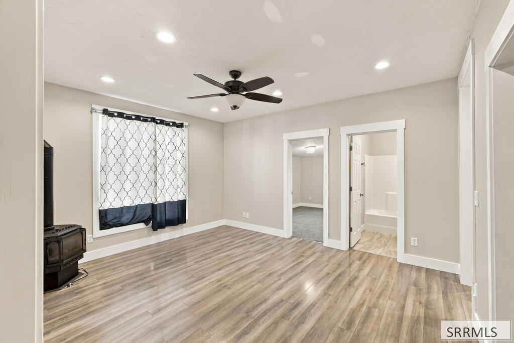 625 1st N Property Photo 10
