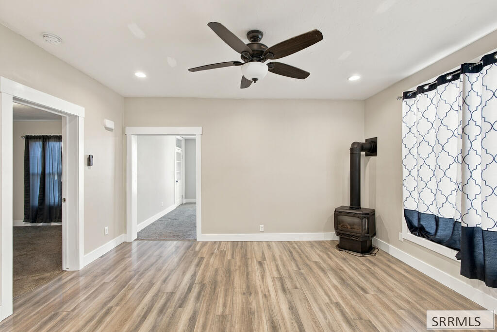 625 1st N Property Photo 13