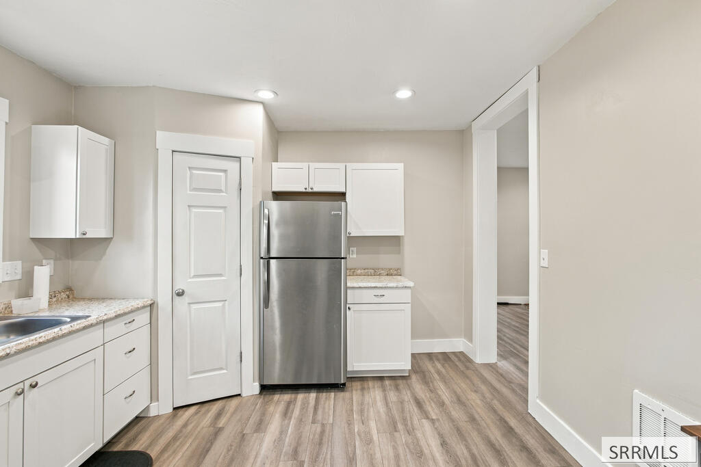 625 1st N Property Photo 23