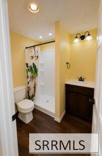 4235 Lewiston Place Property Photo 7