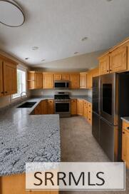 4235 Lewiston Place Property Photo 12