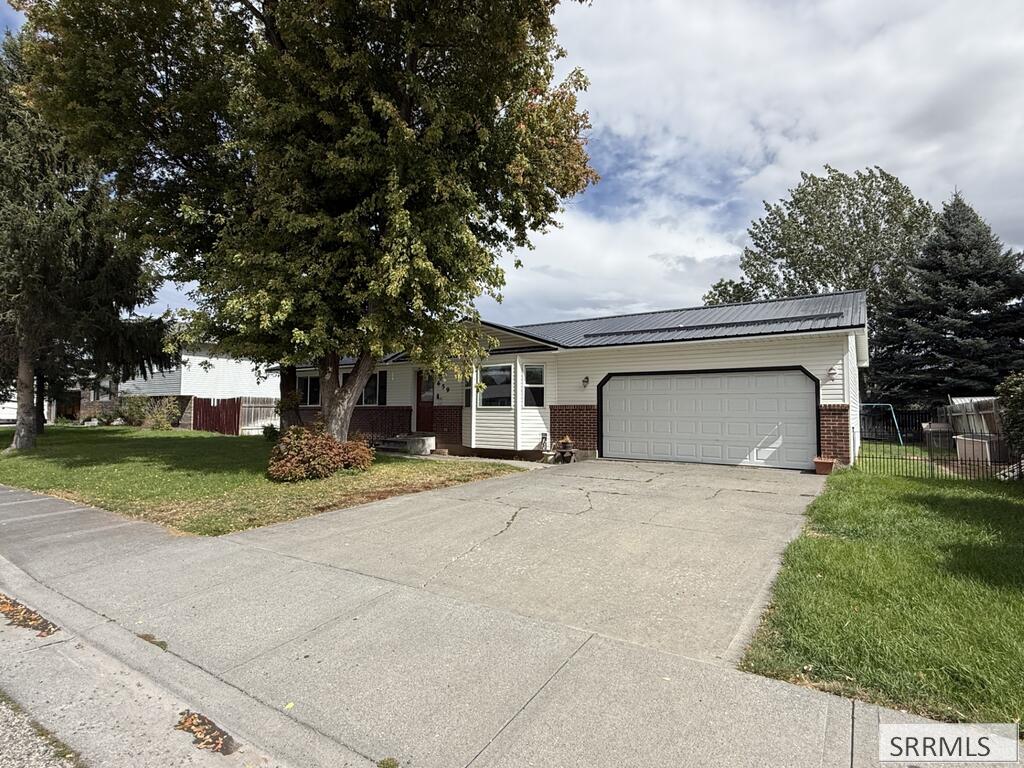 659 Marjorie Avenue Property Photo 2