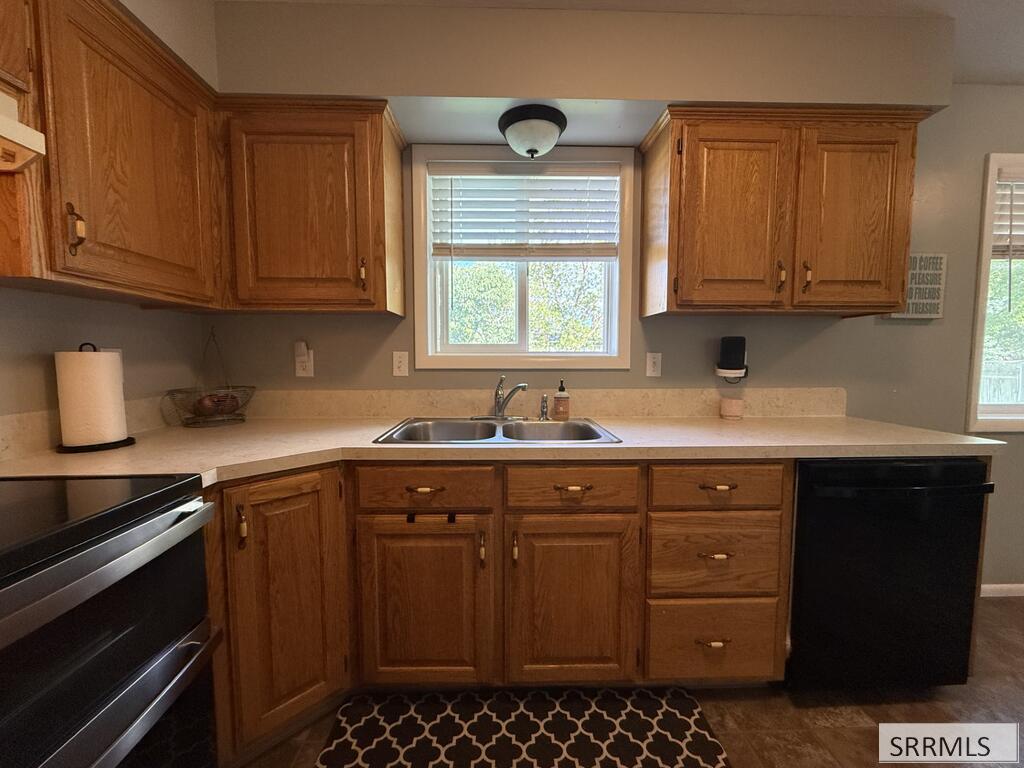 659 Marjorie Avenue Property Photo 8