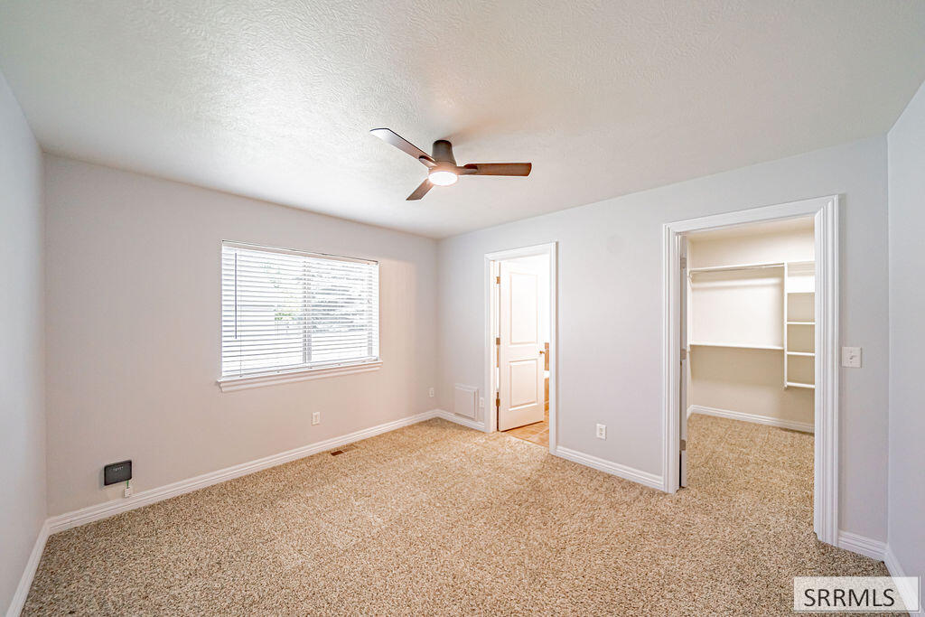 341 Oaktrail Drive Property Photo 22