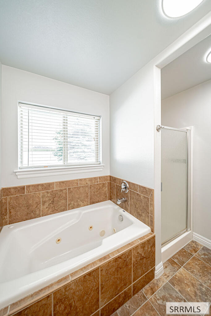 341 Oaktrail Drive Property Photo 31