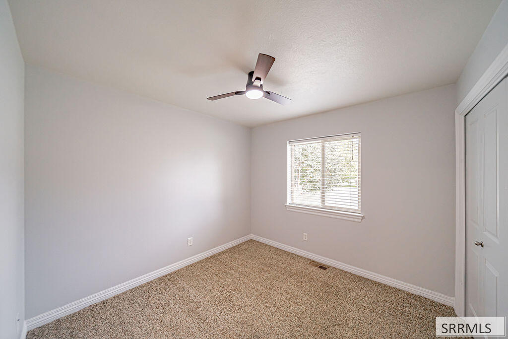 341 Oaktrail Drive Property Photo 34