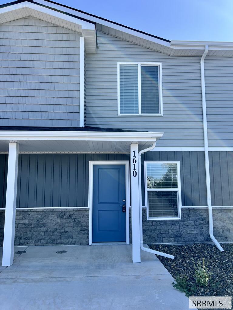 1610 Hannah Lane Property Photo 1